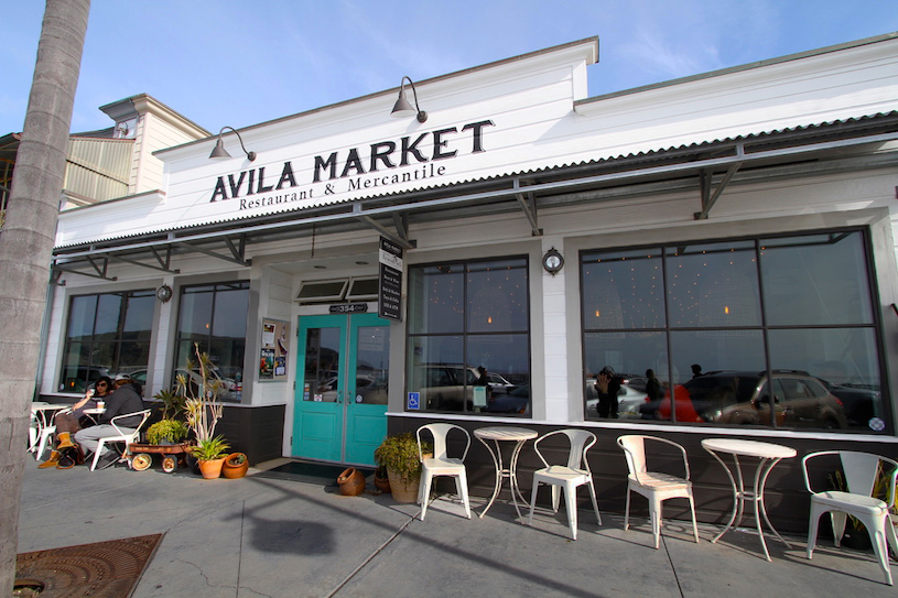Avila Market - Exterior